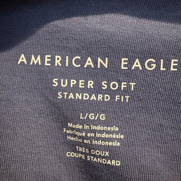 American Eagle Shirt Mens Large Blue Super Soft Standard Fit Button Up Pockets - Picture 2 of 13